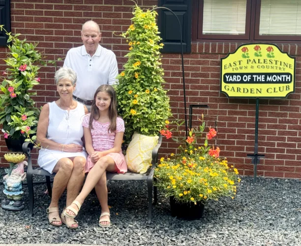 Town and Country Garden Club July Yard of the Month